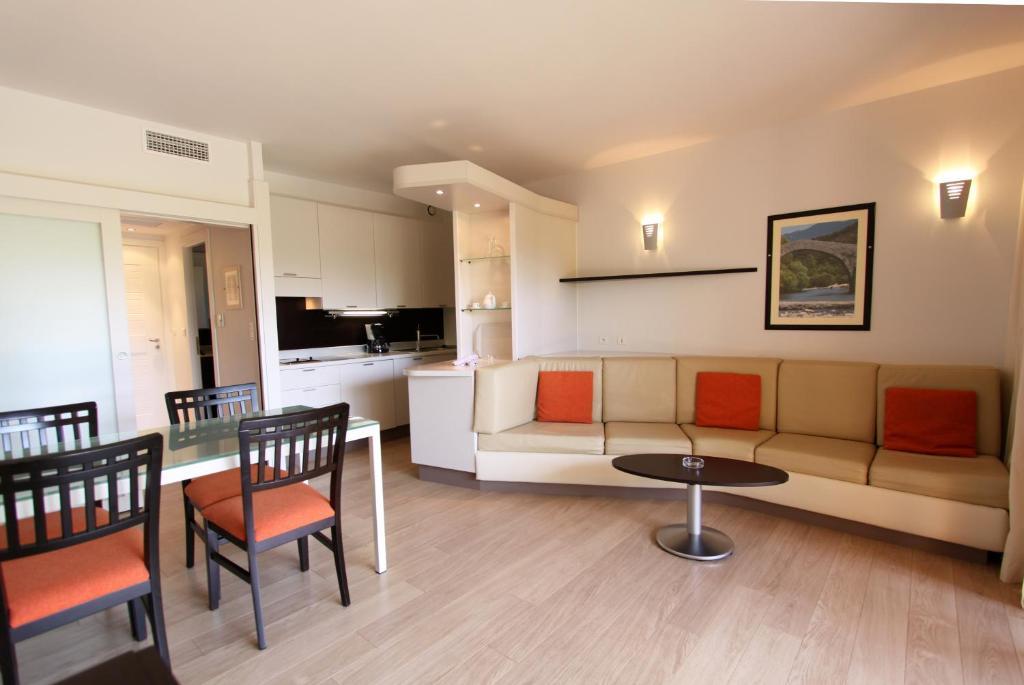 Residence Cala Sultana Порто-Векио Екстериор снимка